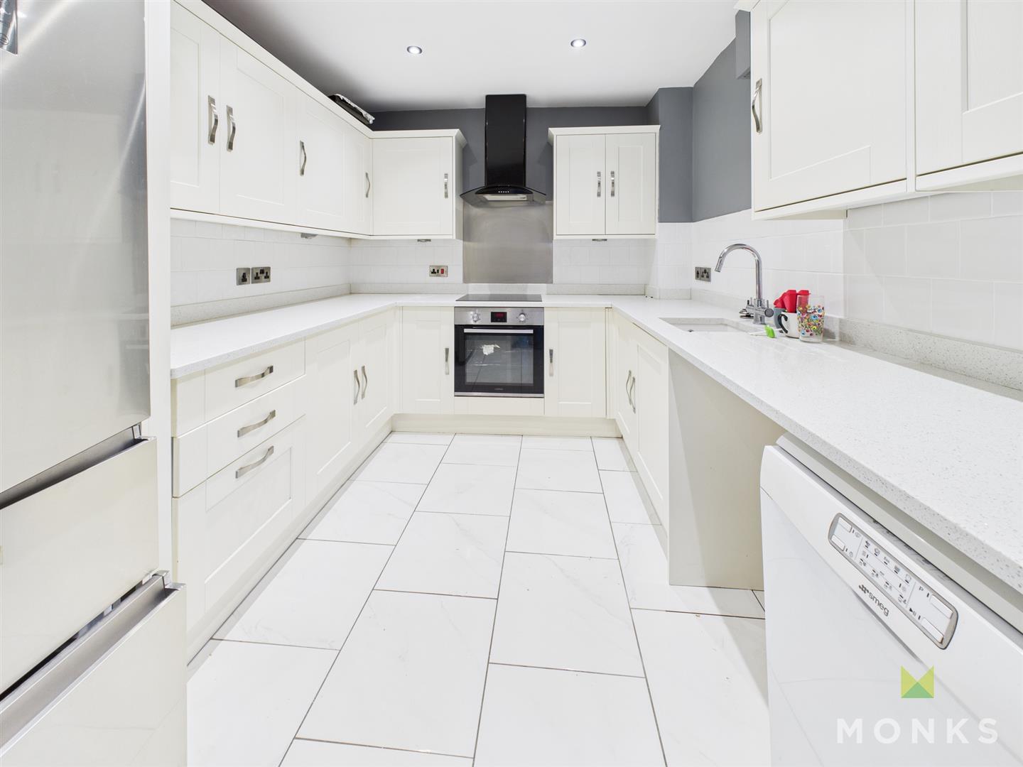 33 Westwood Drive, Shrewsbury, SY3 8YB For Sale